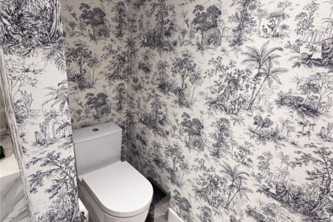 Townhouse in Miami, Florida 5 bedrooms, 324.51 sq.m. № 2042307 - photo 9