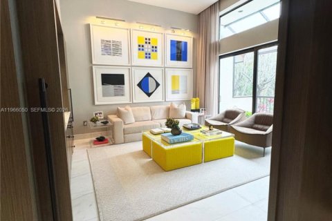 Townhouse in Miami, Florida 5 bedrooms, 324.51 sq.m. № 2042307 - photo 23