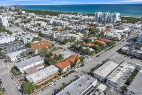 Condo in Miami Beach, Florida  № 1982479 - photo 27
