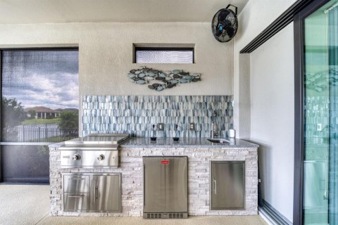 House in Port St. Lucie, Florida 3 bedrooms, 290.41 sq.m. № 2407987 - photo 23