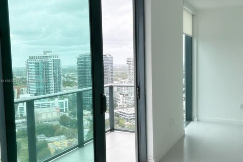 Copropriété à louer à Miami, Floride: 2 chambres, 87.7 m2 № 1925037 - photo 1