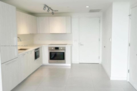 Copropriété à louer à Miami, Floride: 2 chambres, 87.7 m2 № 1925037 - photo 8