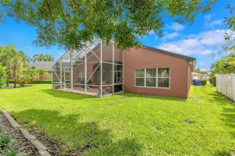 House in Pembroke Pines, Florida 4 bedrooms, 194.91 sq.m. № 1818038 - photo 29