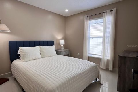 House in Wesley Chapel, Florida 3 bedrooms, 107.67 sq.m. № 1915087 - photo 14