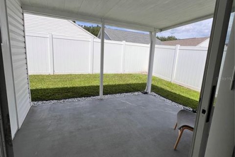 House in Wesley Chapel, Florida 3 bedrooms, 107.67 sq.m. № 1915087 - photo 19