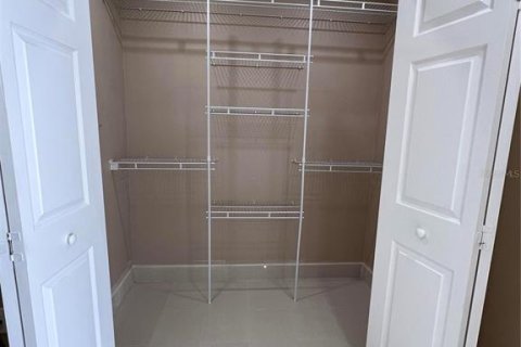 House in Wesley Chapel, Florida 3 bedrooms, 107.67 sq.m. № 1915087 - photo 9