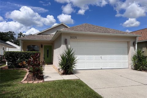 House in Wesley Chapel, Florida 3 bedrooms, 107.67 sq.m. № 1915087 - photo 1