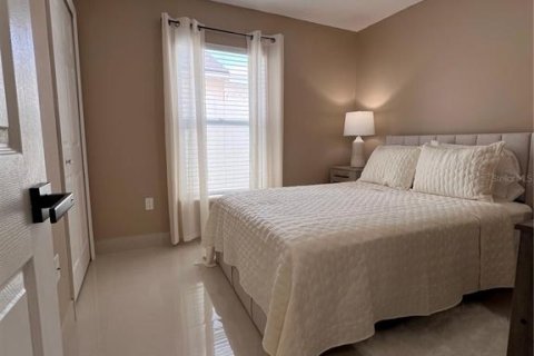 House in Wesley Chapel, Florida 3 bedrooms, 107.67 sq.m. № 1915087 - photo 13