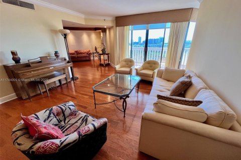 Copropriété à vendre à Aventura, Floride: 3 chambres, 170.94 m2 № 1812279 - photo 1