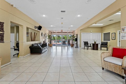Condo in Hialeah, Florida, 1 bedroom  № 2076267 - photo 29