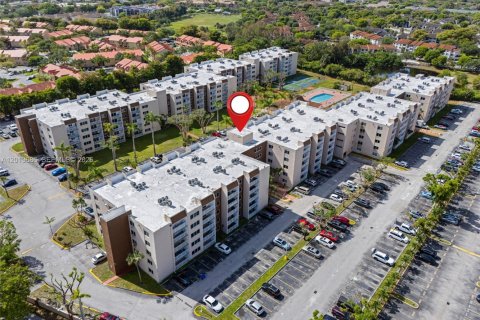Condo in Hialeah, Florida, 1 bedroom  № 2076267