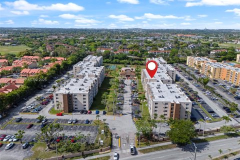 Condo in Hialeah, Florida, 1 bedroom  № 2076267 - photo 25