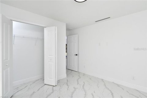 Casa en venta en Lehigh Acres, Florida, 3 dormitorios, 116.87 m2 № 2206012 - foto 18