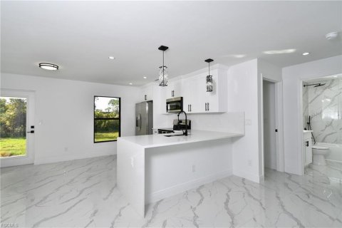 Casa en venta en Lehigh Acres, Florida, 3 dormitorios, 116.87 m2 № 2206012 - foto 6
