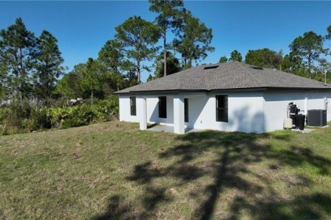 Casa en venta en Lehigh Acres, Florida, 3 dormitorios, 116.87 m2 № 2206012 - foto 27