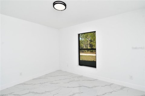 Casa en venta en Lehigh Acres, Florida, 3 dormitorios, 116.87 m2 № 2206012 - foto 19