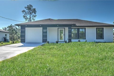 House in Lehigh Acres, Florida 3 bedrooms, 116.87 sq.m. № 2206012