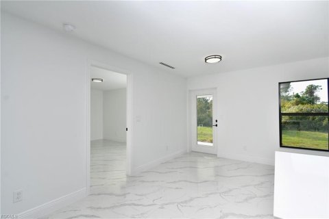 Casa en venta en Lehigh Acres, Florida, 3 dormitorios, 116.87 m2 № 2206012 - foto 15