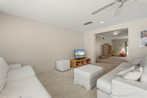 House in Sarasota, Florida 3 bedrooms, 189.33 sq.m. № 1765640 - photo 18