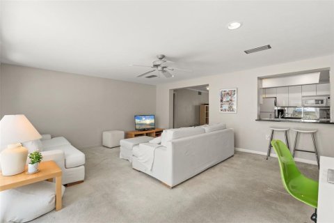 House in Sarasota, Florida 3 bedrooms, 189.33 sq.m. № 1765640 - photo 19