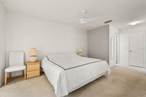 House in Sarasota, Florida 3 bedrooms, 189.33 sq.m. № 1765640 - photo 29
