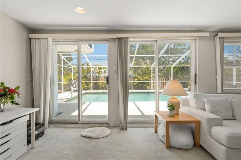 House in Sarasota, Florida 3 bedrooms, 189.33 sq.m. № 1765640 - photo 21