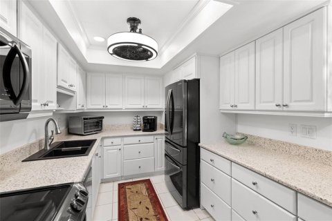 Villa ou maison à louer à Saint Petersburg, Floride: 2 chambres, 102.19 m2 № 2097545 - photo 12