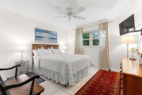 Villa ou maison à louer à Saint Petersburg, Floride: 2 chambres, 102.19 m2 № 2097545 - photo 18