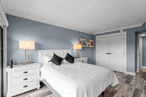 Condo in Pompano Beach, Florida, 1 bedroom  № 1775938 - photo 16
