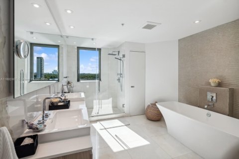Copropriété à vendre à Aventura, Floride: 3 chambres, 182.18 m2 № 1946222 - photo 4