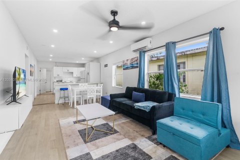 Villa ou maison à vendre à St. Lucie, Floride: 3 chambres, 103.12 m2 № 2084927 - photo 6