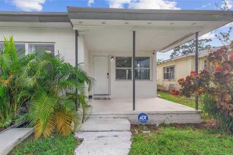 Villa ou maison à St. Lucie, Floride 3 chambres, 103.12 m2 № 2084927