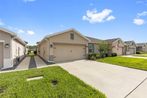 Villa ou maison à vendre à Land O' Lakes, Floride: 3 chambres, 142.33 m2 № 2233263 - photo 2