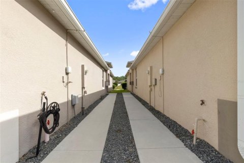 Villa ou maison à vendre à Land O' Lakes, Floride: 3 chambres, 142.33 m2 № 2233263 - photo 3