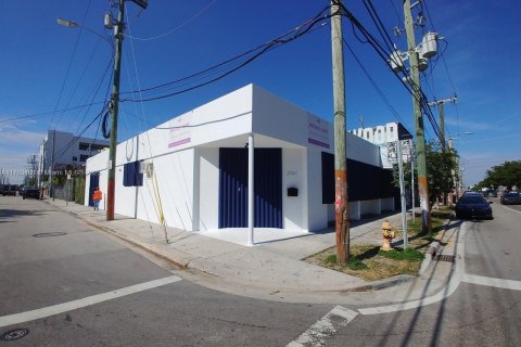 Propiedad comercial en Miami, Florida № 2041315
