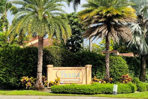 Condo in Royal Palm Beach, Florida, 2 bedrooms № 2078731