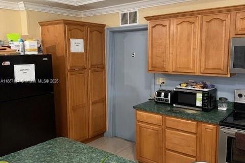 Propiedad comercial en venta en Tampa, Florida № 1932727 - foto 8