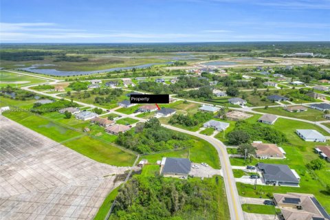Propiedad comercial en venta en Lehigh Acres, Florida № 1947644 - foto 30