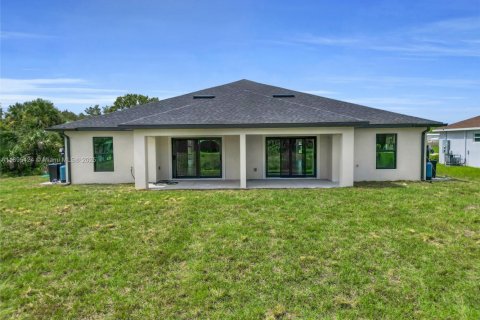 Propiedad comercial en venta en Lehigh Acres, Florida № 1947644 - foto 23