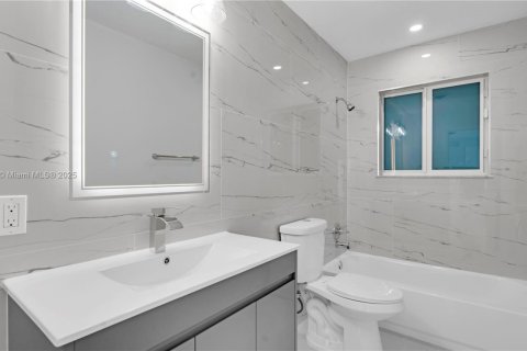Casa en venta en Miami, Florida, 4 dormitorios, 167.78 m2 № 1857599 - foto 30