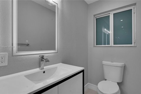 Casa en venta en Miami, Florida, 4 dormitorios, 167.78 m2 № 1857599 - foto 27