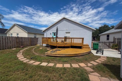 Villa ou maison à Tampa, Floride 3 chambres, 118.91 m2 № 2306645