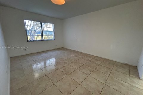 Condominio en venta en Pembroke Pines, Florida, 2 dormitorios, 110.83 m2 № 2021841 - foto 28