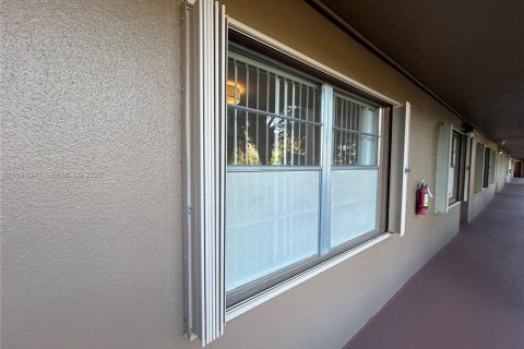 Condominio en venta en Pembroke Pines, Florida, 2 dormitorios, 110.83 m2 № 2021841 - foto 7