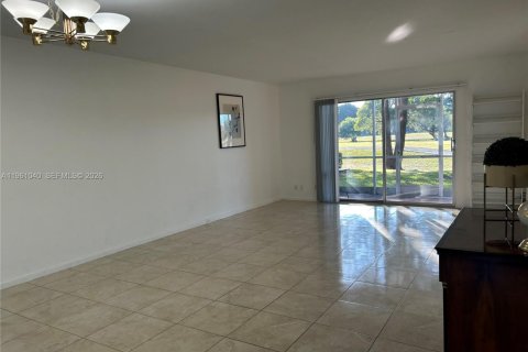 Condominio en venta en Pembroke Pines, Florida, 2 dormitorios, 110.83 m2 № 2021841 - foto 25