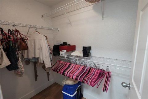 Condo in Orlando, Florida, 1 bedroom № 2239341 - photo 13