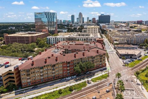 Condo in Orlando, Florida, 1 bedroom № 2239341 - photo 20