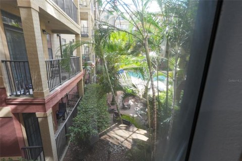Condo in Orlando, Florida, 1 bedroom № 2239341 - photo 10