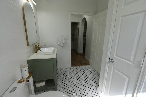Condo in Orlando, Florida, 1 bedroom № 2239341 - photo 17