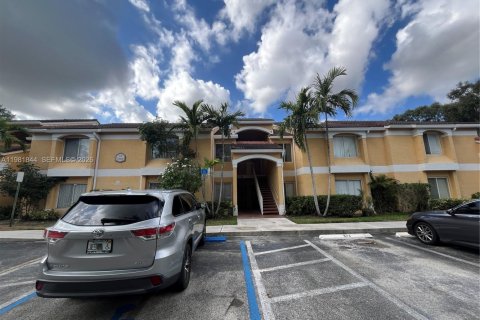 Condo in Oakland Park, Florida, 2 bedrooms  № 2043103